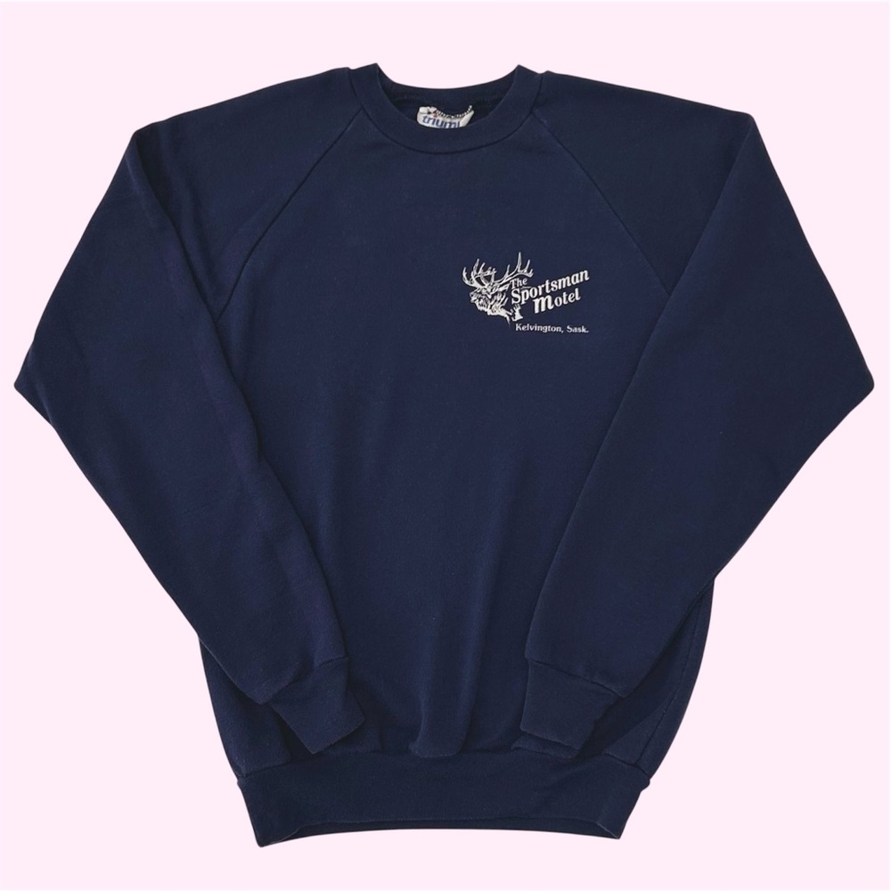 Vintage 80s Sportsman Motel Kelvington Saskatchewan Logo Crewneck Navy Small